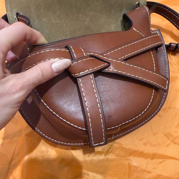 Loewe gate Brown Leather Crossbody Bag - Picture 12 of 16